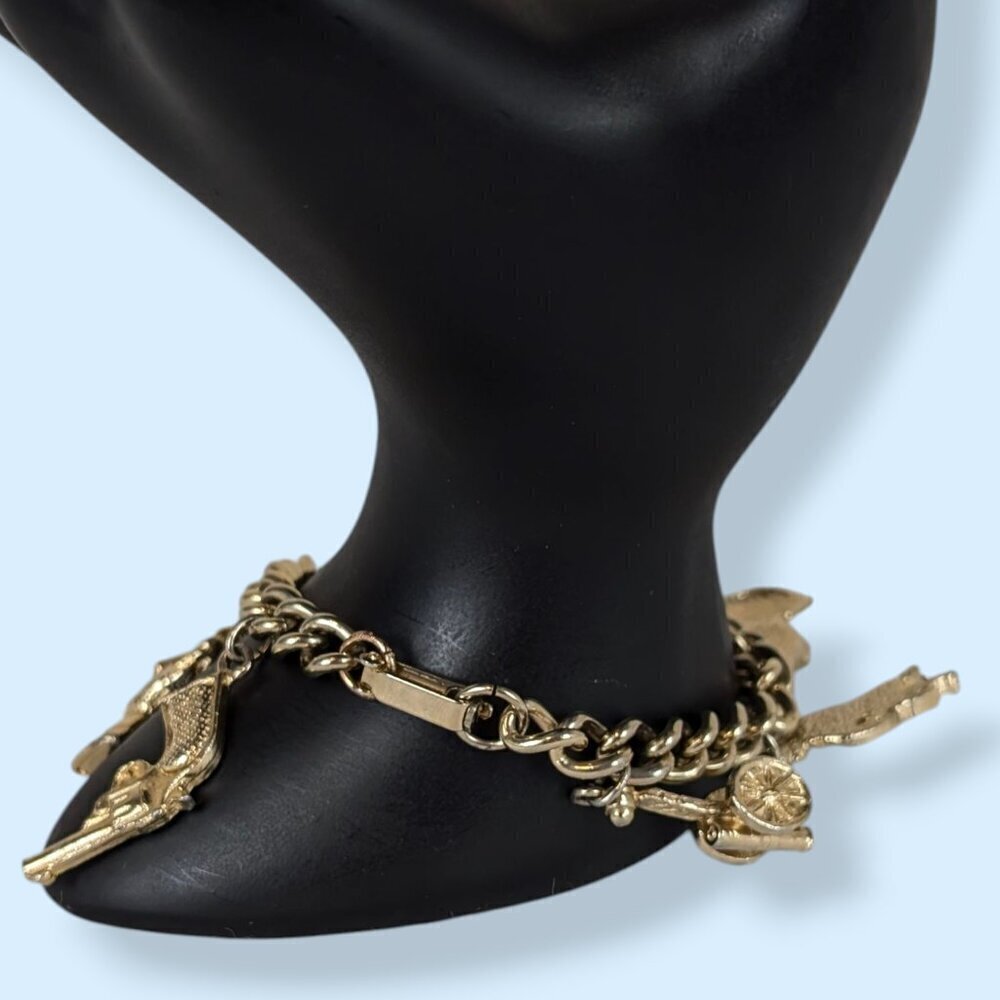 V. US Civil War Themed Charm Bracelet - Picture 3 of 5